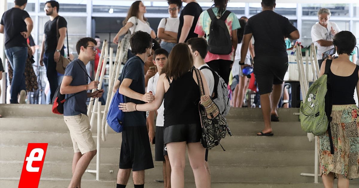 Fuvest: redação tem tema atual e prova de Português é considerada clássica