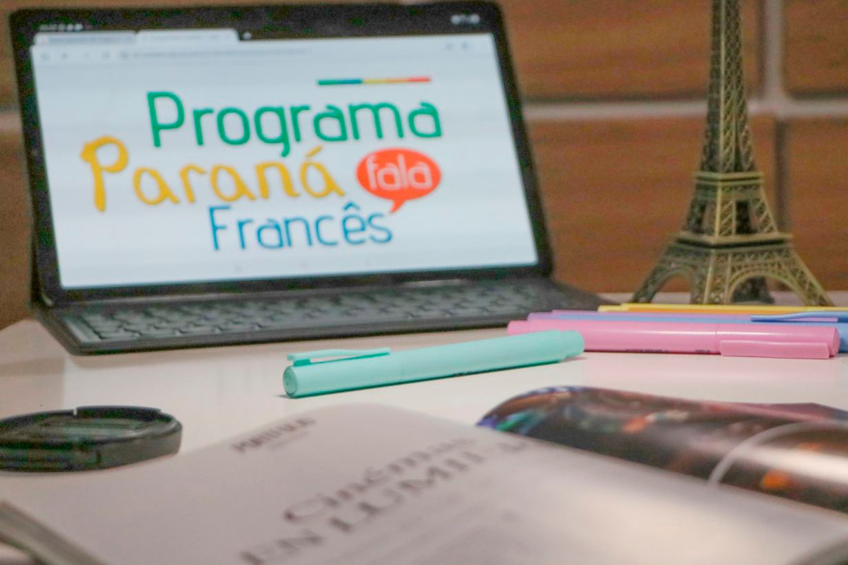 Com investimento de R$ 6,2 milhões, Governo assegura cursos de línguas para universidades estaduais